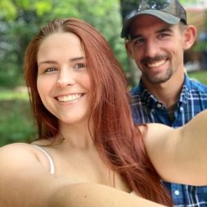 Meet your Posher, Joni